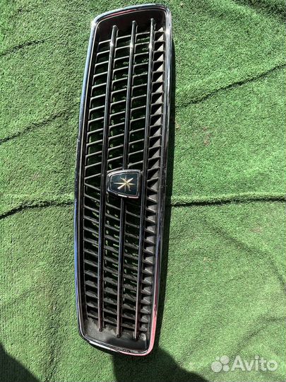 Решетка радиатора Toyota Chaser оригинал