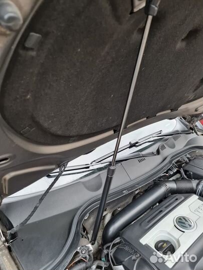 Амортизатор капота vw passat b7