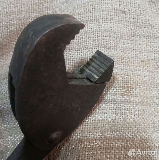 Старинный разводной ключ СССР