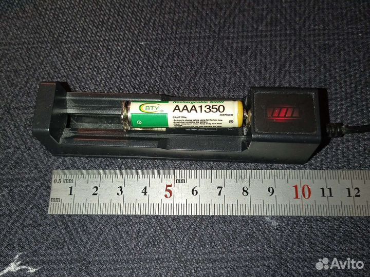 Зарядное устройство USB аа/ааа/18680