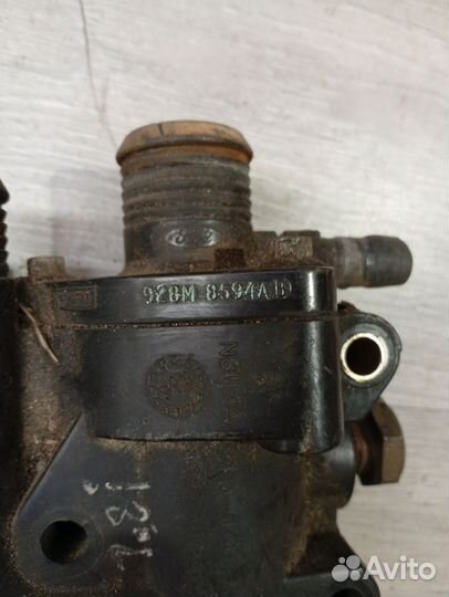 Корпус термостата Ford Mondeo 1;2