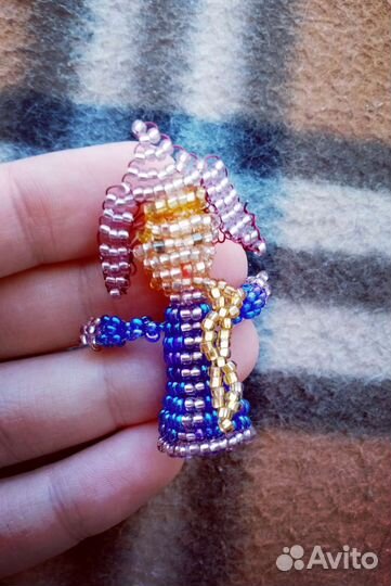 Новогодние поделки из бисера