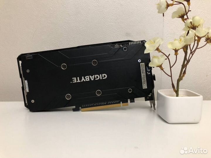 Видеокарта Gigabyte AMD Radeon RX 580 8 Gb gaming