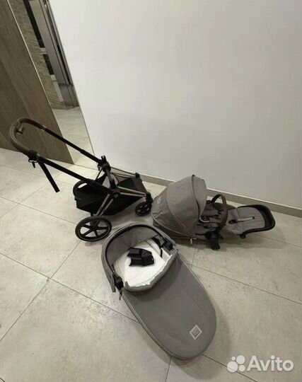 Коляска Cybex Priam IV 3 в 1 Rose gold
