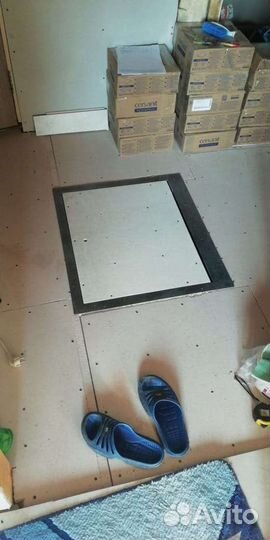 Напольныйе люк в подвал