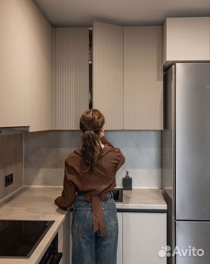 Стильный кухонный гарнитур