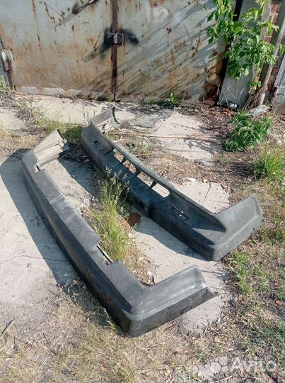 Продам бампера 2 шт