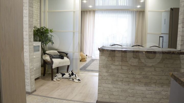 2-к. квартира, 54,1 м², 1/10 эт.