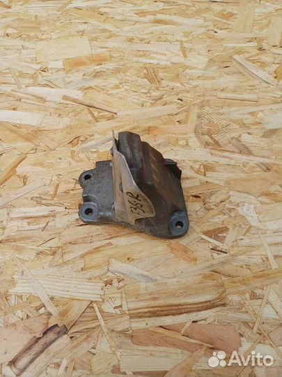 Кронштейн двигателя правый Bmw 4 F36 B48B20A 2018