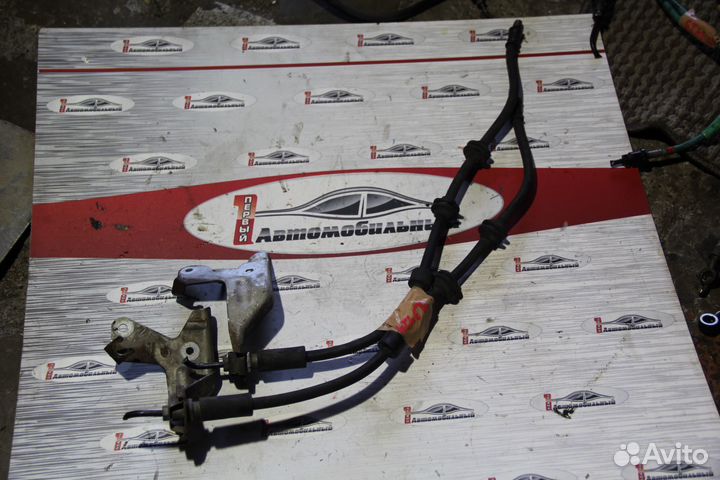 Тормозной шланг перед c BMW 1-Series E87 N45B16A