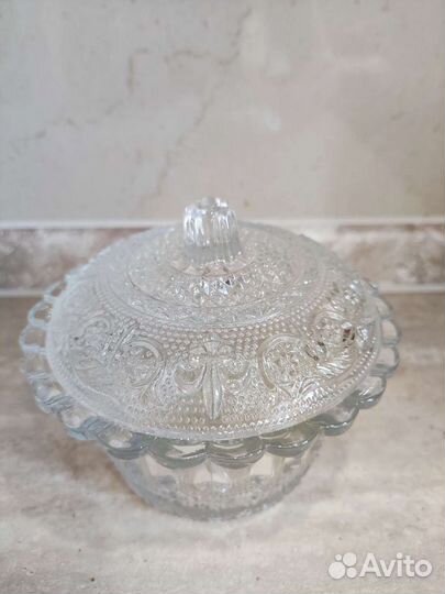 Банка для сыпучих продуктов, сахарница