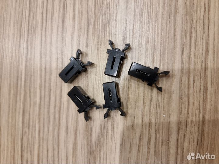 Synology защелка для дисков