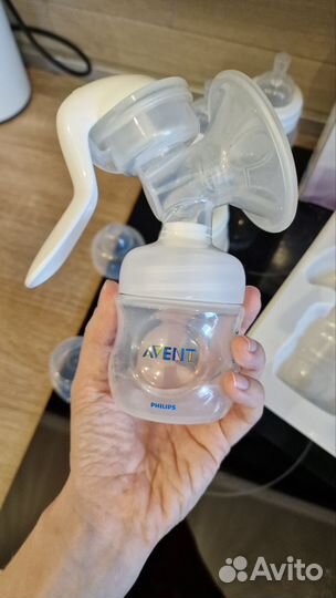 Молокоотсос avent ручной + бутылочки