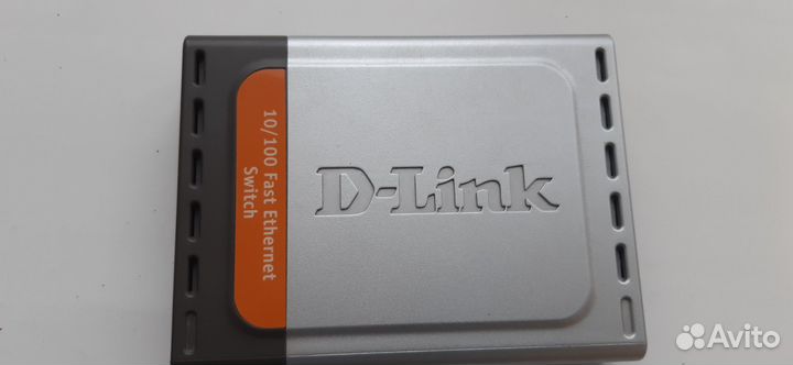 Коммуникатор DES-1005D D-link