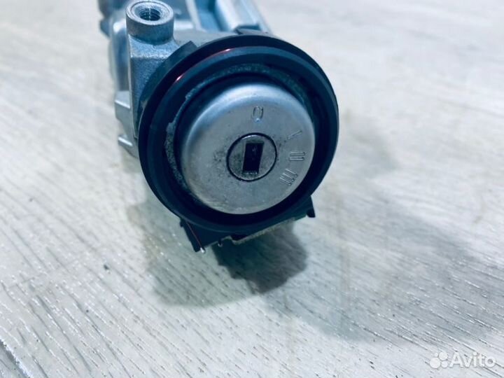 Замок зажигания Ford Focus седан 1.6 2010