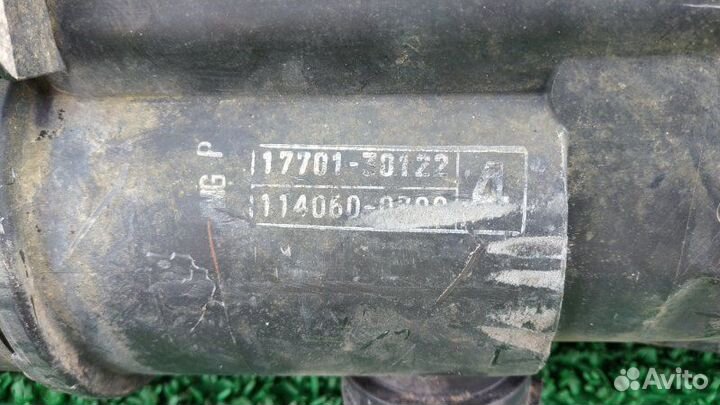 Корпус воздушного фильтра Toyota Land cruiser prad