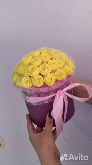 Букет из шоколадных желтых роз