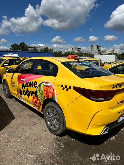 Водитель, аренда авто без взносов и залога