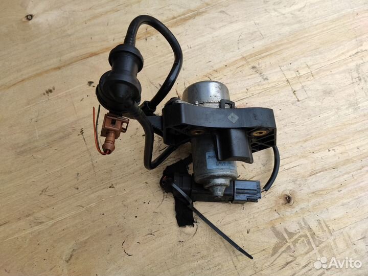 Насос тормозной вакуумный 13337744 Opel Meriva B