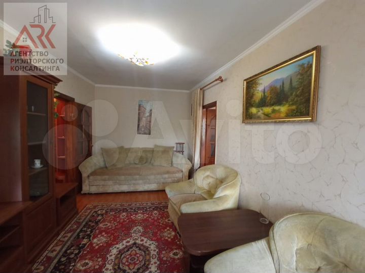 2-к. квартира, 40 м², 4/4 эт.