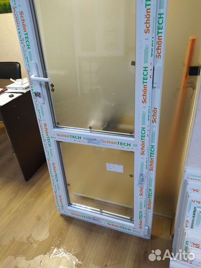 Дверь металлопластиковая