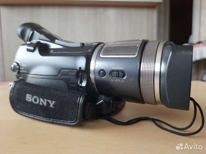 Цифровая видеокамера Sony HDR-HC1E Япония