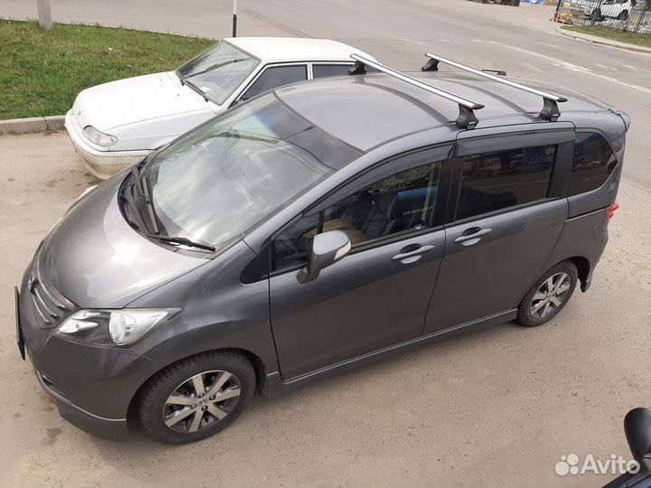 Багажник на крышу Honda Freed, крыло