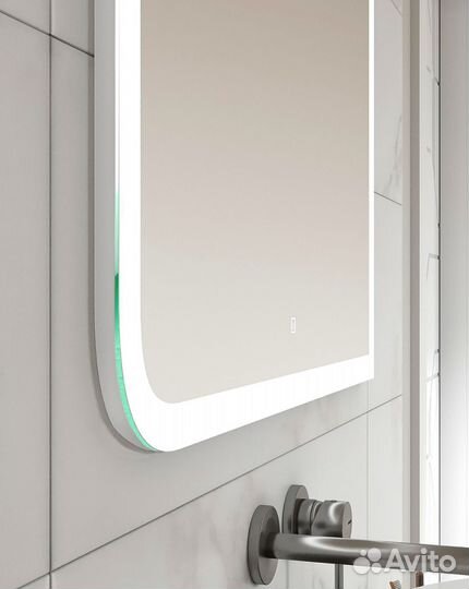 Зеркало с подсветкой для ванной