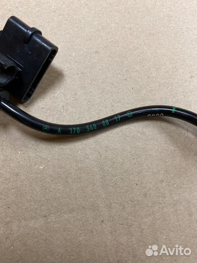 Датчик ABS передний левый Mercedes w208