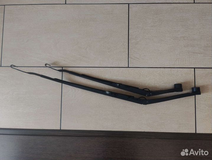 Поводок дворника Киа Церато 3 YD