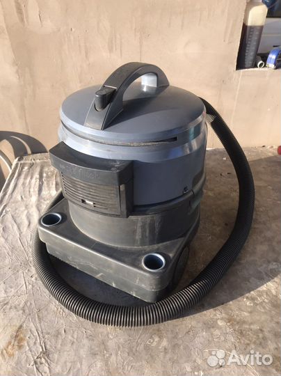 Пылесос Philips 1400