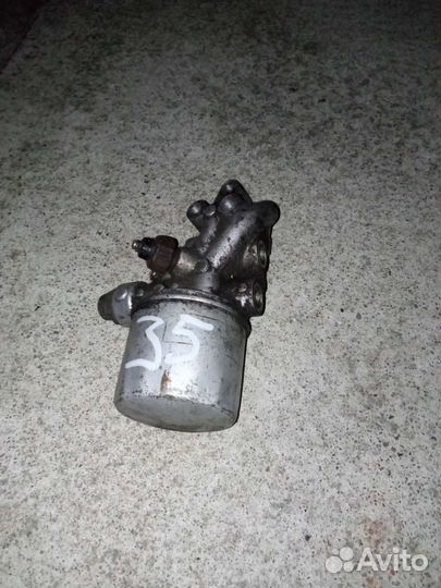 Mitsubishi Pajero Montero корпус масляного фильтра