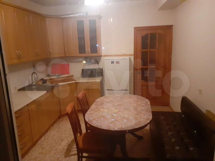 2-к. квартира, 80,1 м², 3/10 эт.