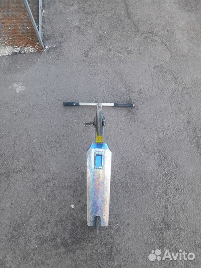 Трюковой самокат Explore Leon