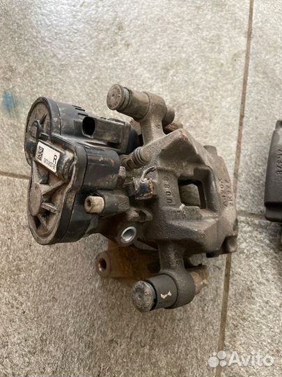 Суппорт задний Jaguar F-Pace X761 AJ126 2016