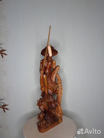 Статуэтка из дерева суар 