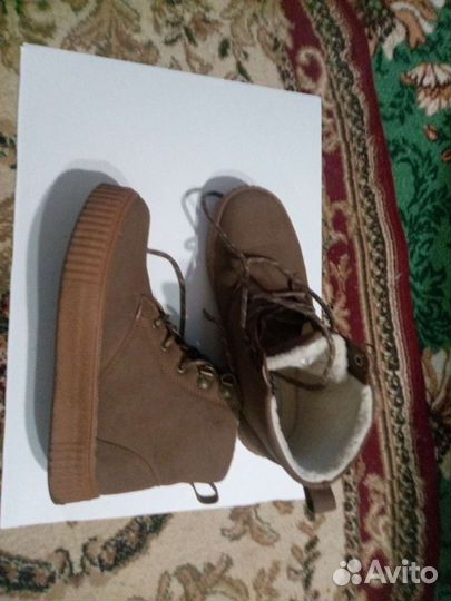 Женские ботинки