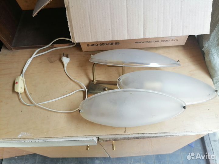 Светильник настенный бра и стёкла