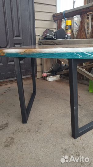 Журнальный столик