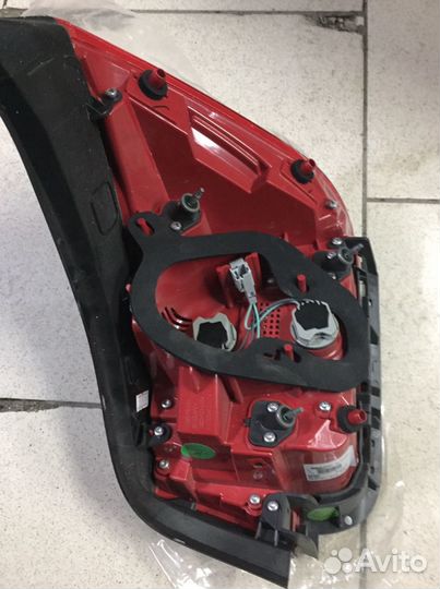 Фонарь задний левый Chevrolet Malibu новый GM