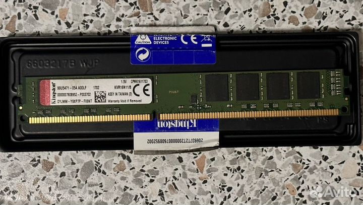 Kingston 8gb DDR3 (KVR16N11/8) Не серверная