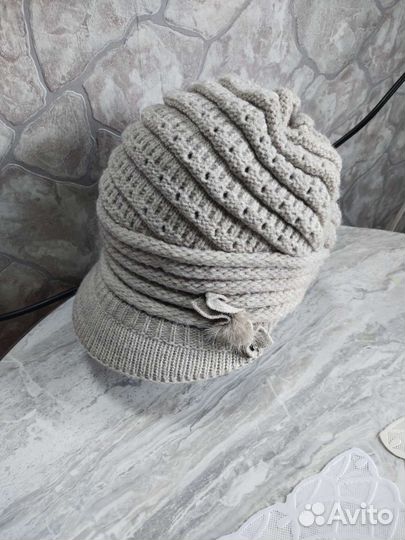 Женские зимние шапки