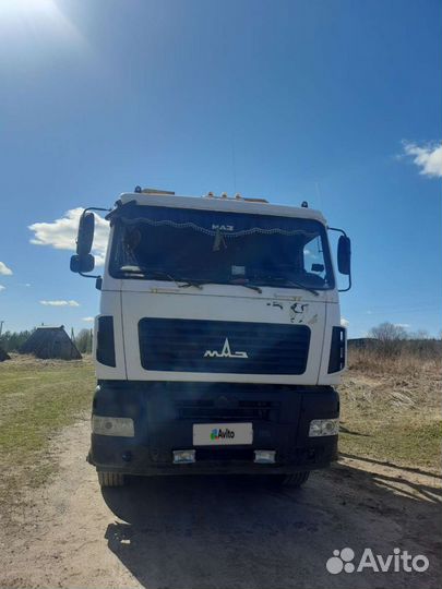 МАЗ 631219-420-010 с КМУ, 2015