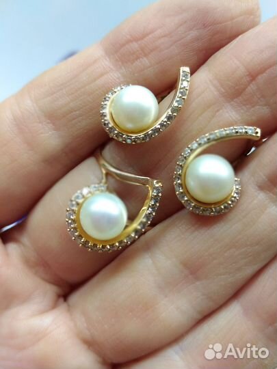 Золотой комплект 585 пробы с жемчугом