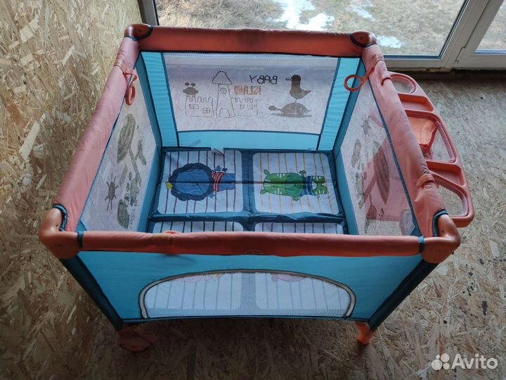 Манеж детский с матрасом