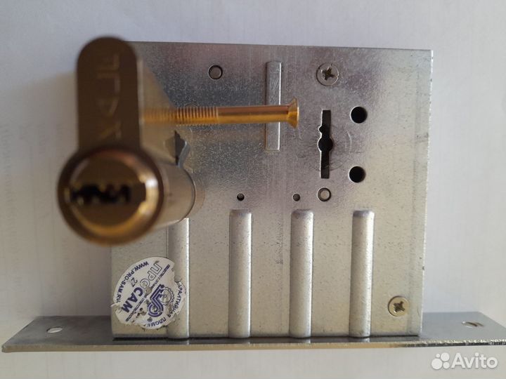 Замки дверные бу