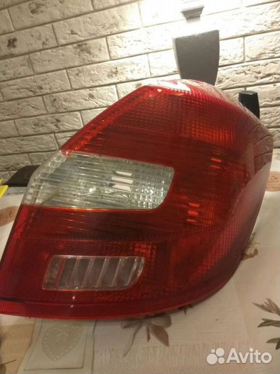 Задний правый фонарь Шкода фабия ll рестайлинг