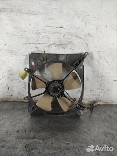 Диффузор вентилятора в сборе Ford Focus 2