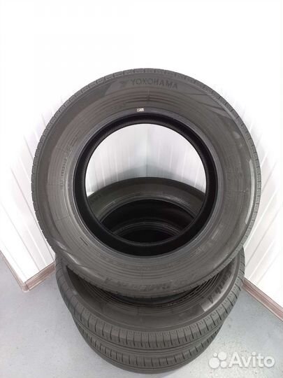 Yokohama BluEarth AE50 215/65 R17