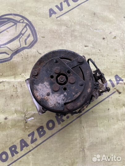 Компрессор кондеционера Faw v5